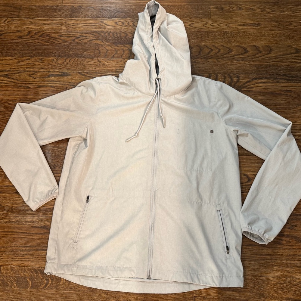 Vuori Men's shell jacket light gray size large